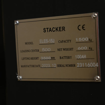 SST15 Electric Pallet Stacker - Sumachay LiftsElectric Pallet StackerSumachay Lifts